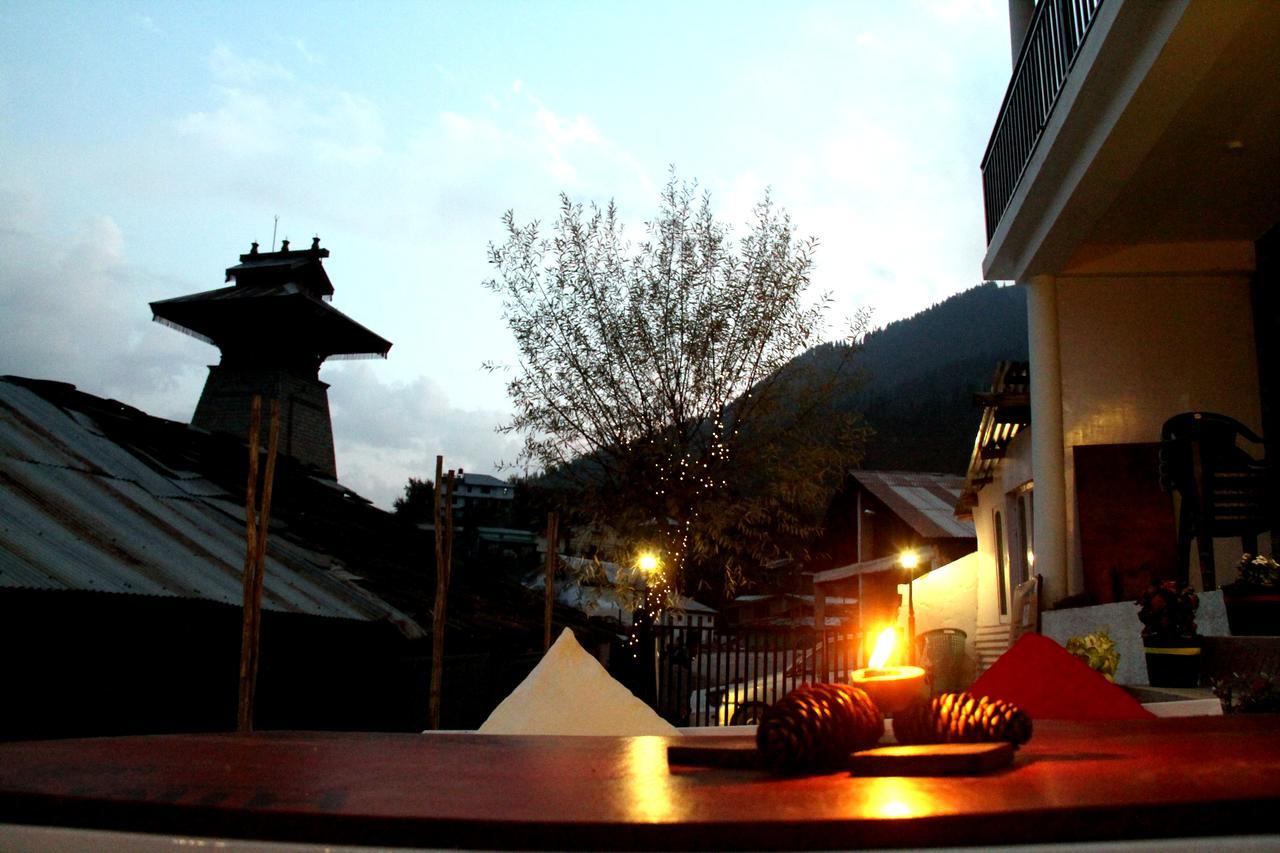 Bros Hostel Manali Exterior photo