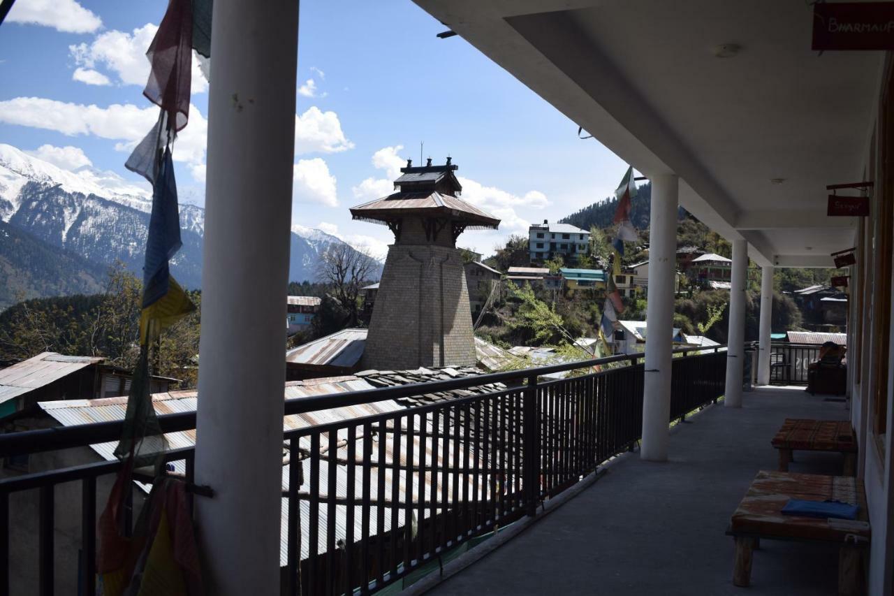 Bros Hostel Manali Exterior photo